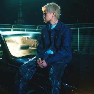 上课太硬女同桌帮我自慰
